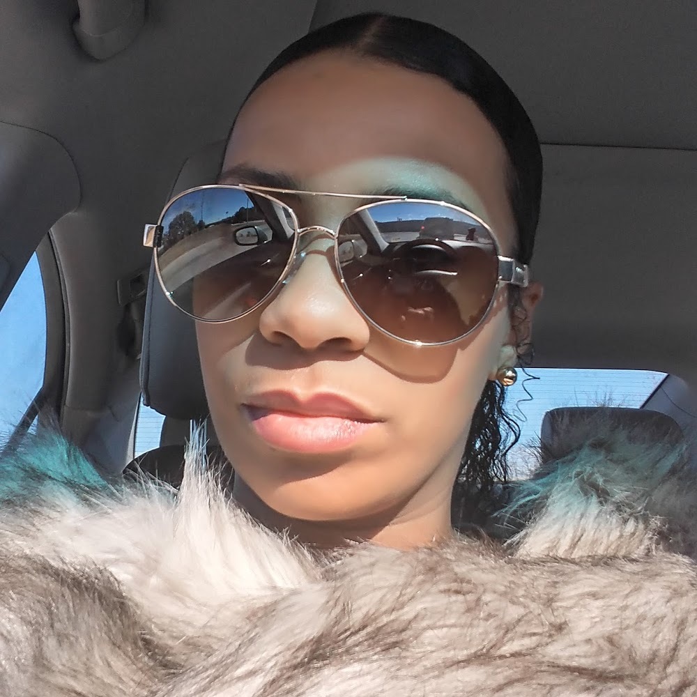 Meet your Posher, Kimberly